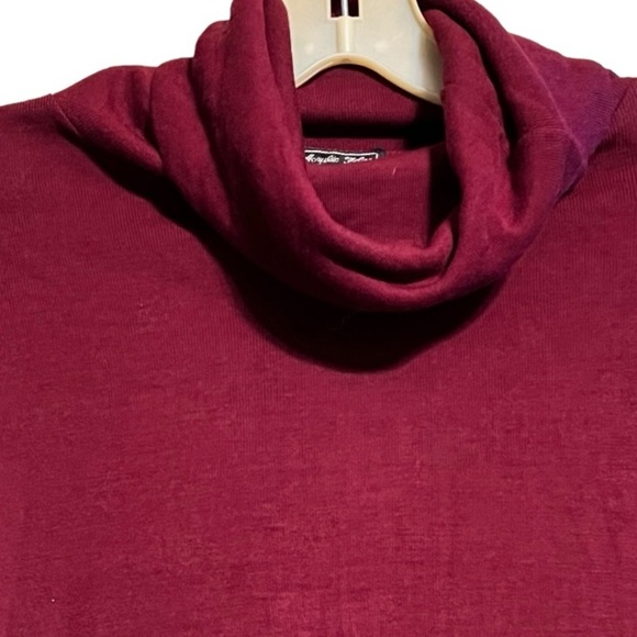 Vintage Acrylic Lightweight Turtleneck Sweater - Picture 2 of 4